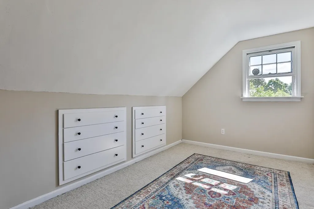 19 Madison Drive Hudson NH 03051