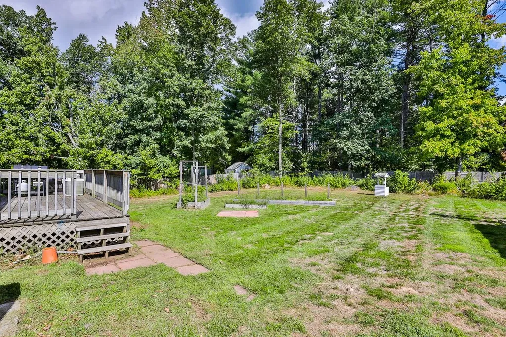 19 Madison Drive Hudson NH 03051