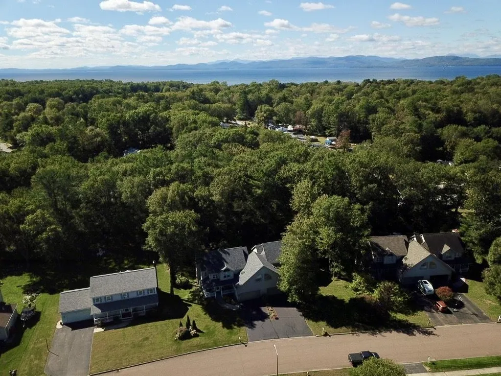 213 Crossfield Drive Colchester VT 05446