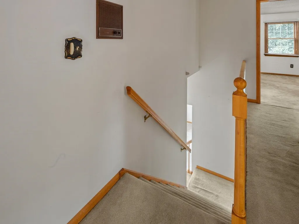 82 Fairmount Street Burlington VT 05401
