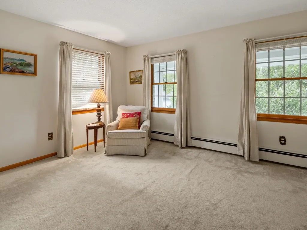 82 Fairmount Street Burlington VT 05401