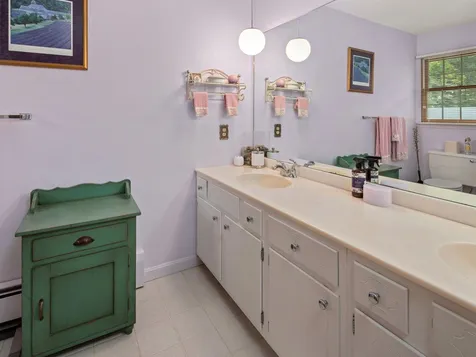 82 Fairmount Street Burlington VT 05401