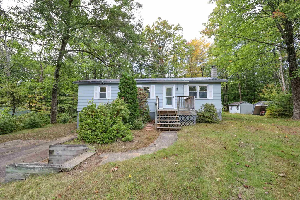 31 Forest Lane Boscawen NH 03303
