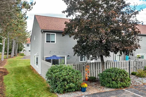 60 Weirs Road Gilford NH 03249