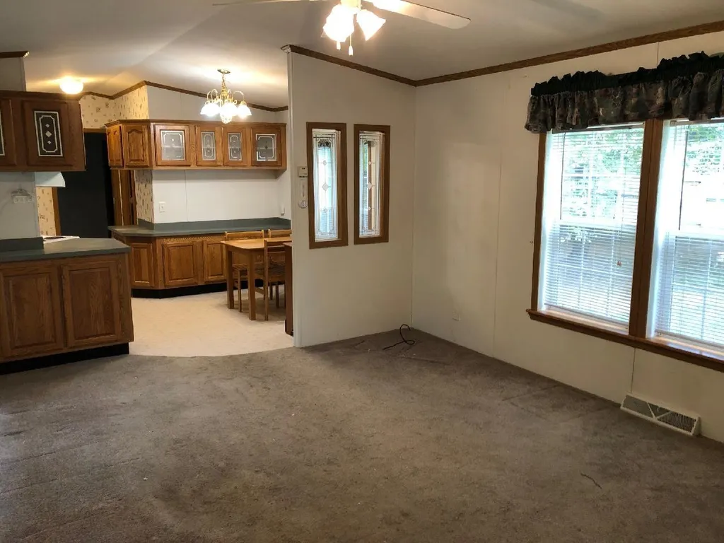 59 Colonial Village Somersworth NH 03878