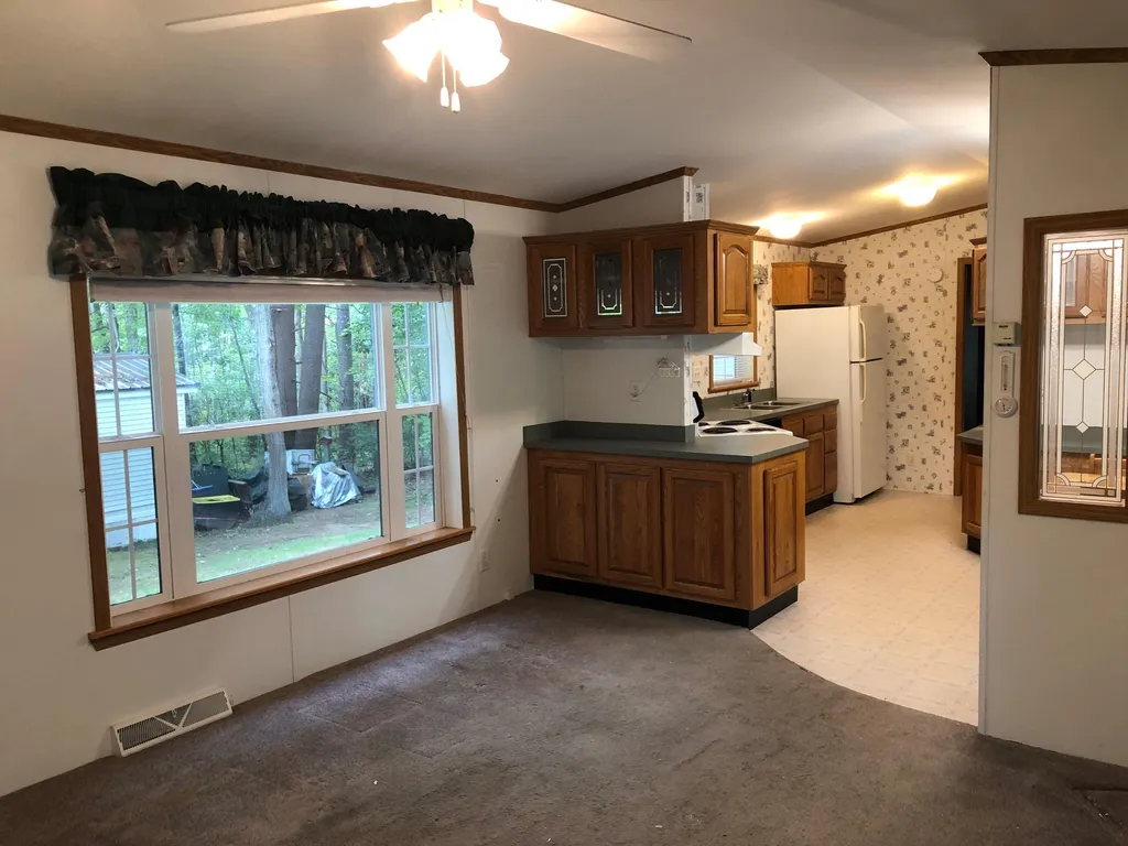 59 Colonial Village Somersworth NH 03878