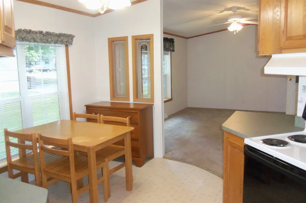 59 Colonial Village Somersworth NH 03878