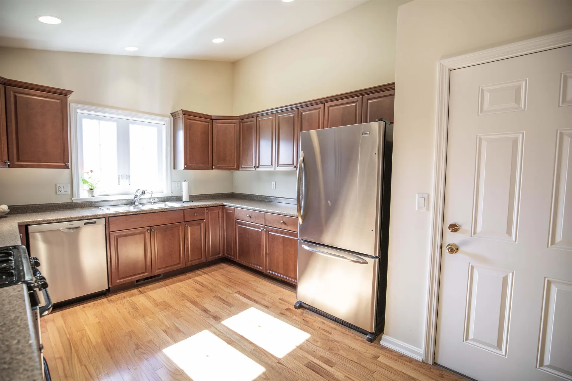 8b Taunton Lane Hudson NH 03051
