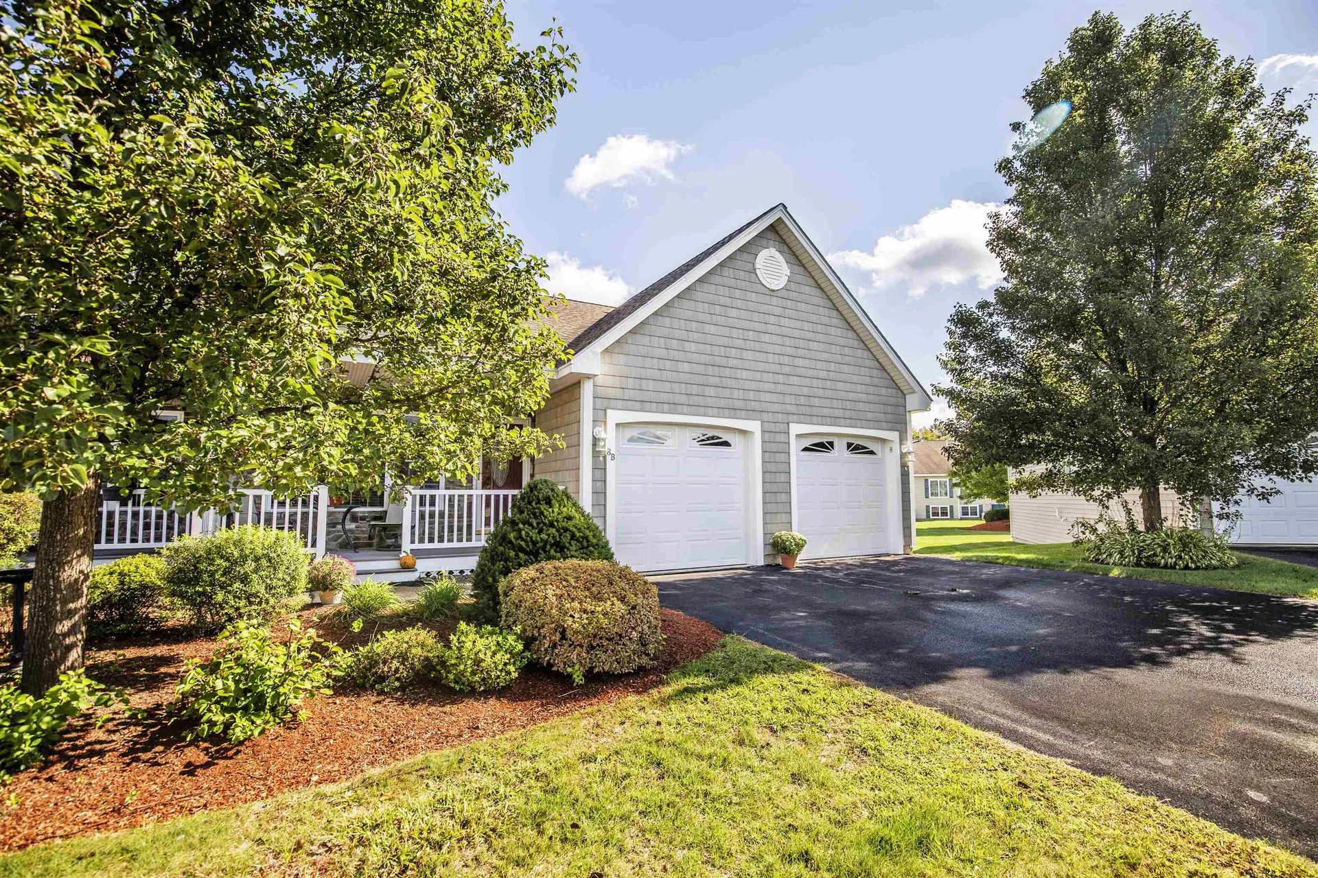 8b Taunton Lane Hudson NH 03051