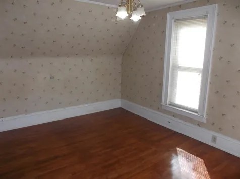 242 Spruce Street Manchester NH 03103