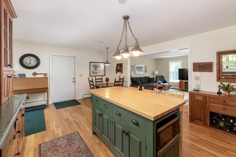 17 Greenleaf Drive Wolfeboro NH 03894