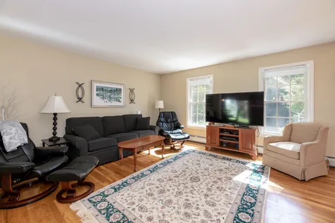 17 Greenleaf Drive Wolfeboro NH 03894