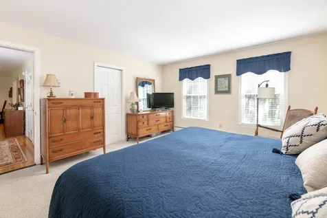 17 Greenleaf Drive Wolfeboro NH 03894