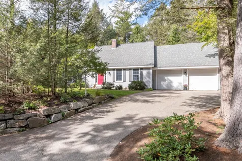 17 Greenleaf Drive Wolfeboro NH 03894