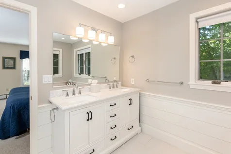 17 Greenleaf Drive Wolfeboro NH 03894