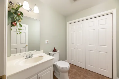 17 Greenleaf Drive Wolfeboro NH 03894