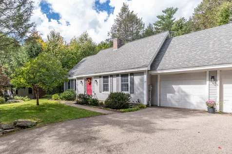 17 Greenleaf Drive Wolfeboro NH 03894