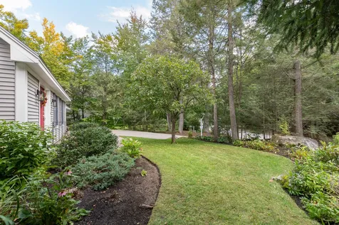 17 Greenleaf Drive Wolfeboro NH 03894