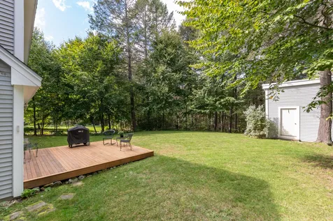 17 Greenleaf Drive Wolfeboro NH 03894