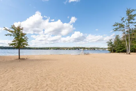 17 Greenleaf Drive Wolfeboro NH 03894