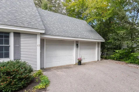 17 Greenleaf Drive Wolfeboro NH 03894