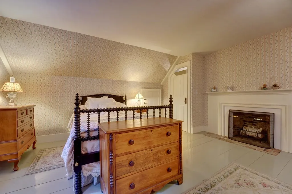 100 Mace Road Hampton NH 03842