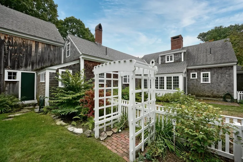 100 Mace Road Hampton NH 03842