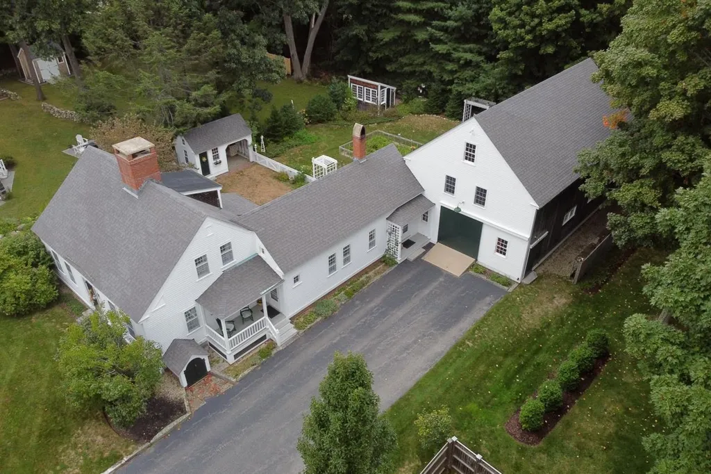 100 Mace Road Hampton NH 03842