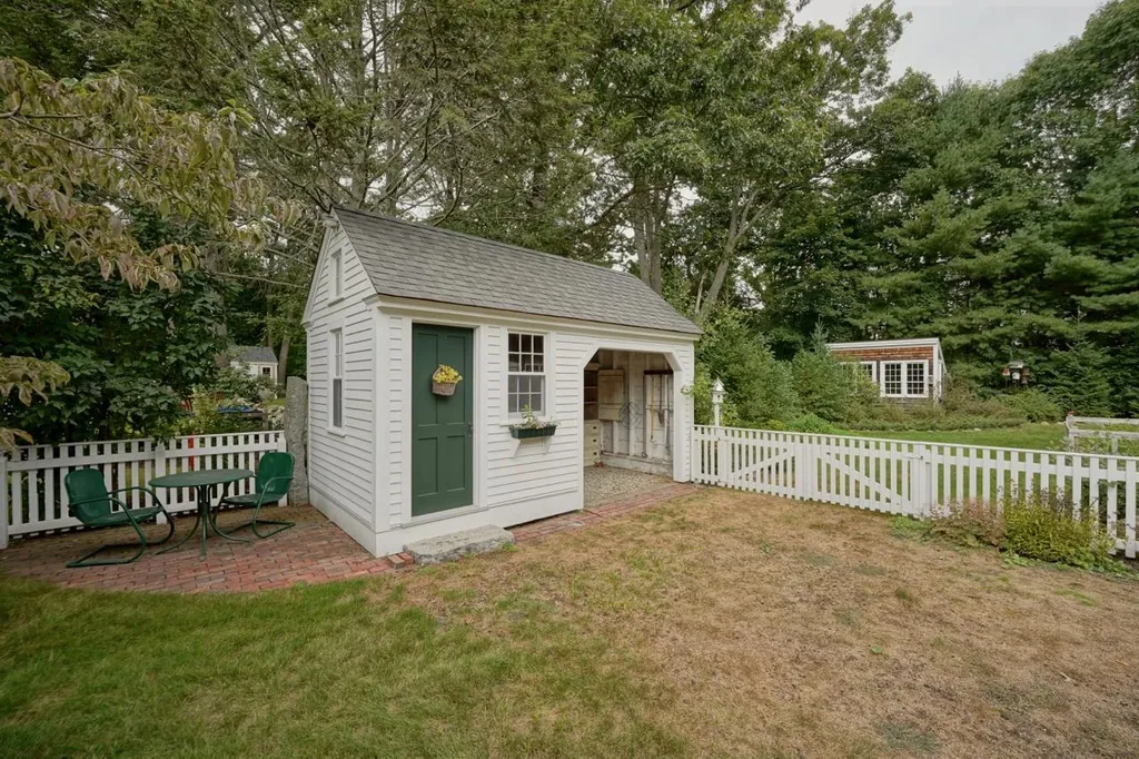 100 Mace Road Hampton NH 03842