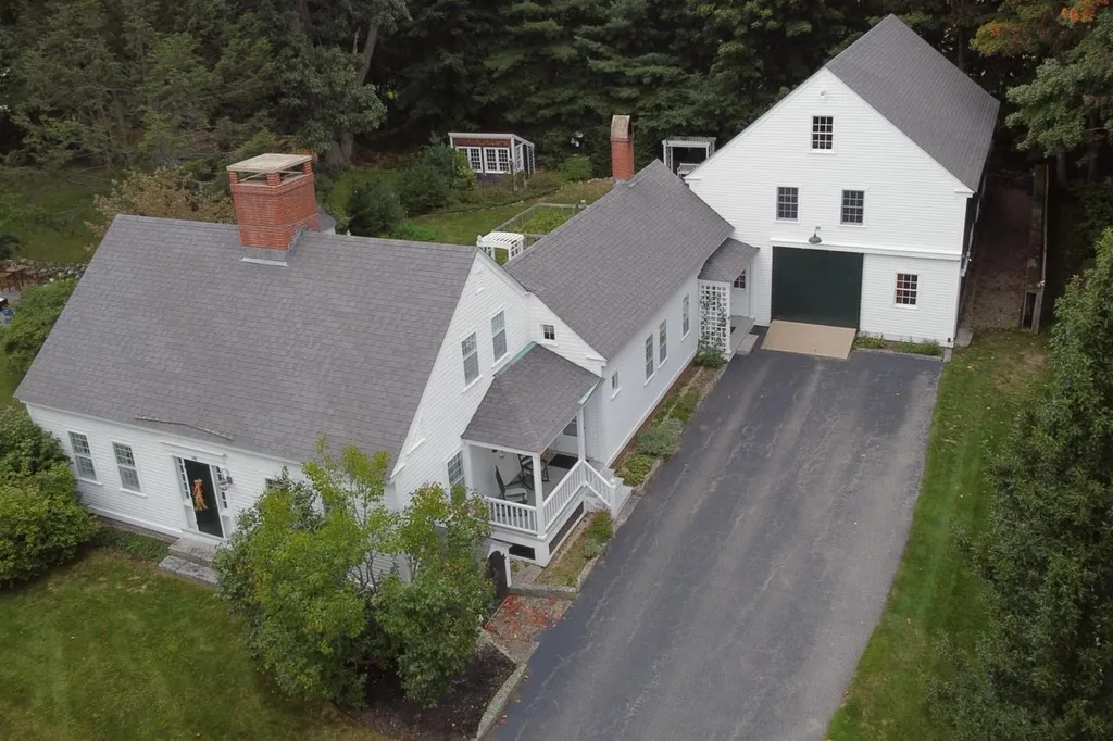 100 Mace Road Hampton NH 03842