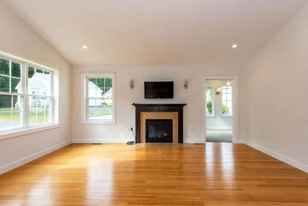 36 Cielo Drive Dover NH 03820