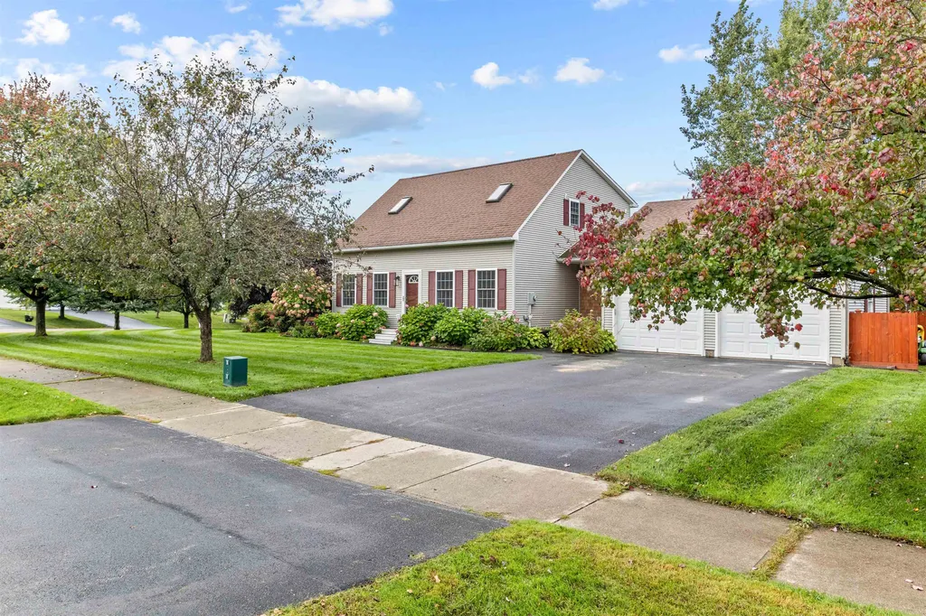 75 Hunting Ridge Lane Milton VT 05468