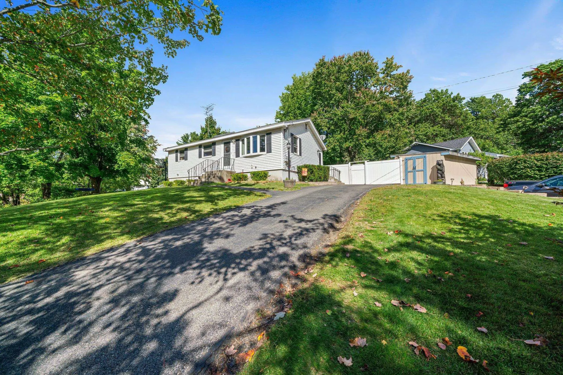 4 Kittery Drive Nashua NH 03062