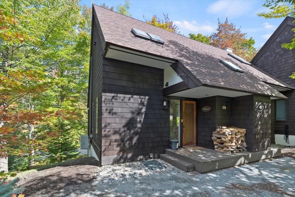 42 Hilltop Road Winhall VT 05340