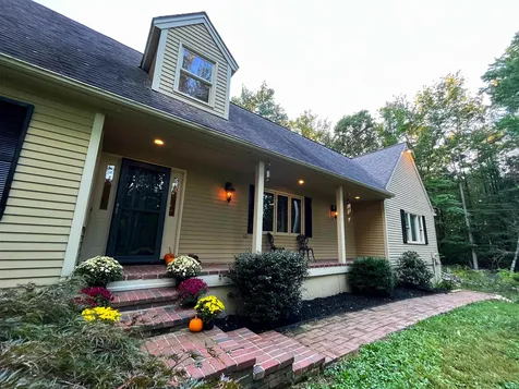 6 Cushing Road Newmarket NH 03857