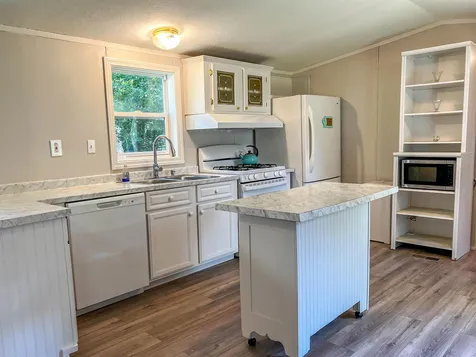 115 Colonial Village Somersworth NH 03878