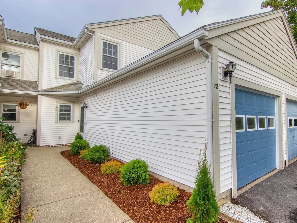 72 Saybrook Road Essex VT 05452