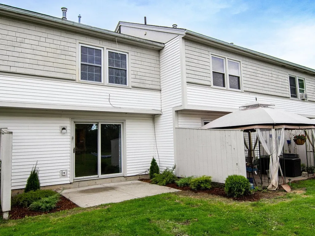 72 Saybrook Road Essex VT 05452