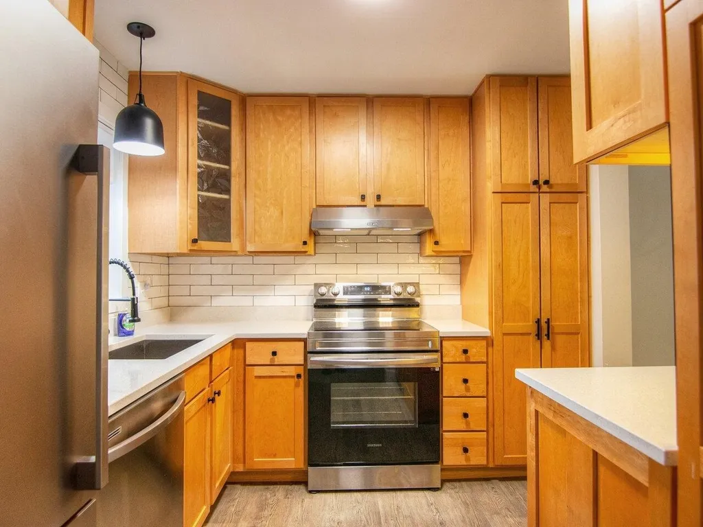 72 Saybrook Road Essex VT 05452