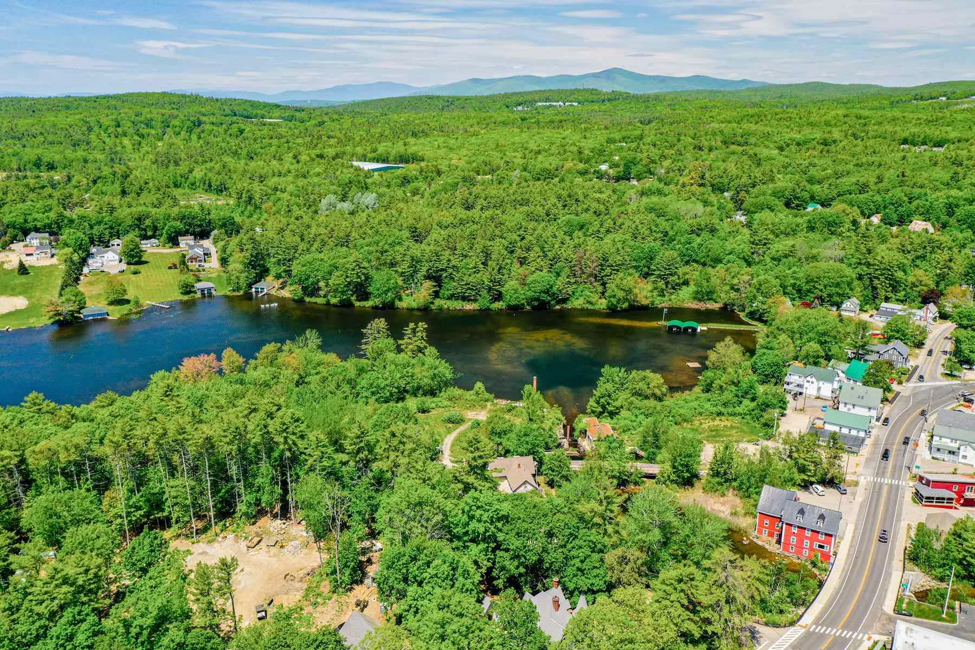 17 Willow Street Wolfeboro NH 03894