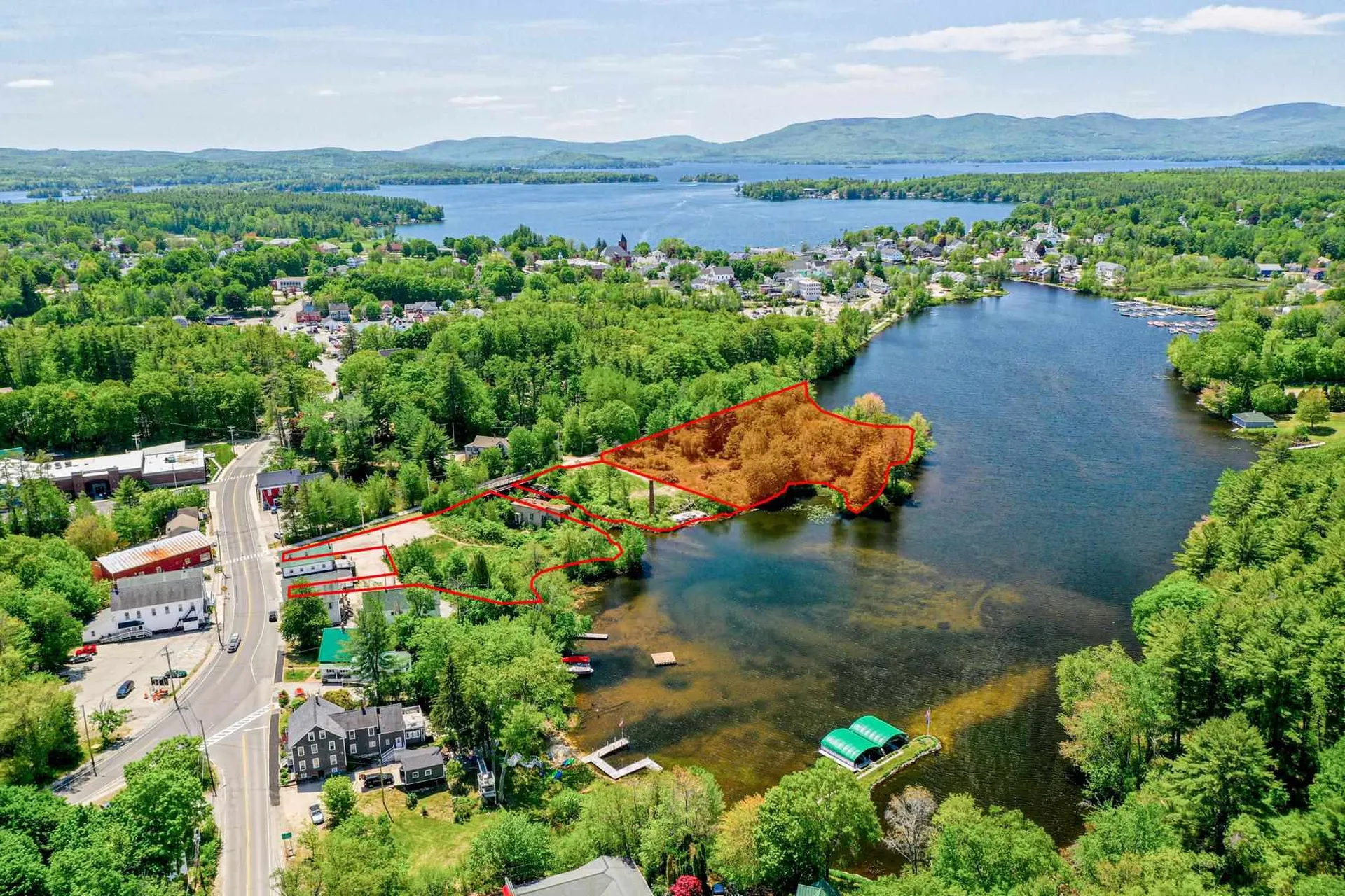 17 Willow Street Wolfeboro NH 03894