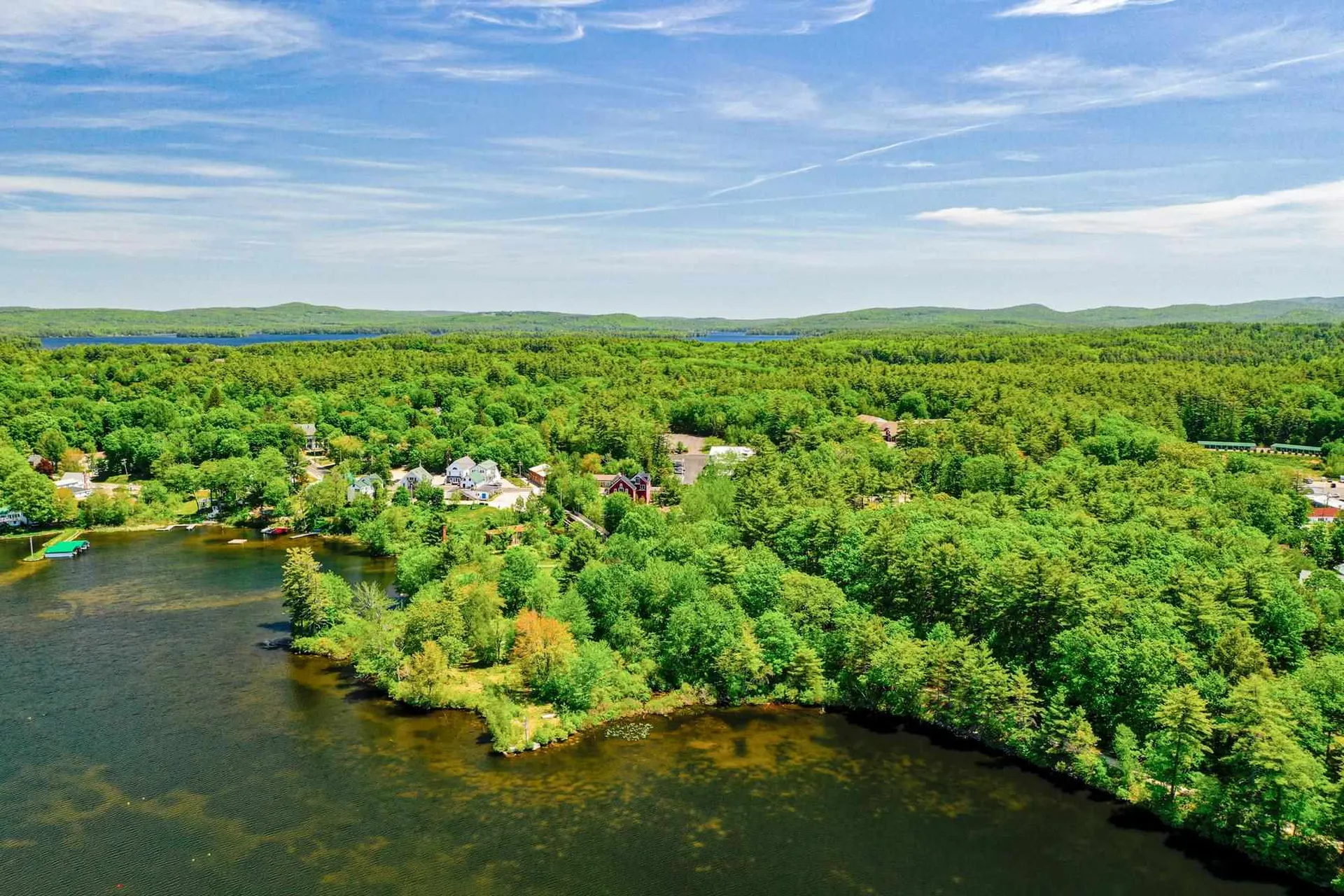 17 Willow Street Wolfeboro NH 03894