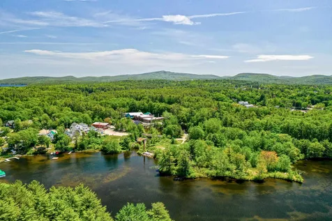 17 Willow Street Wolfeboro NH 03894