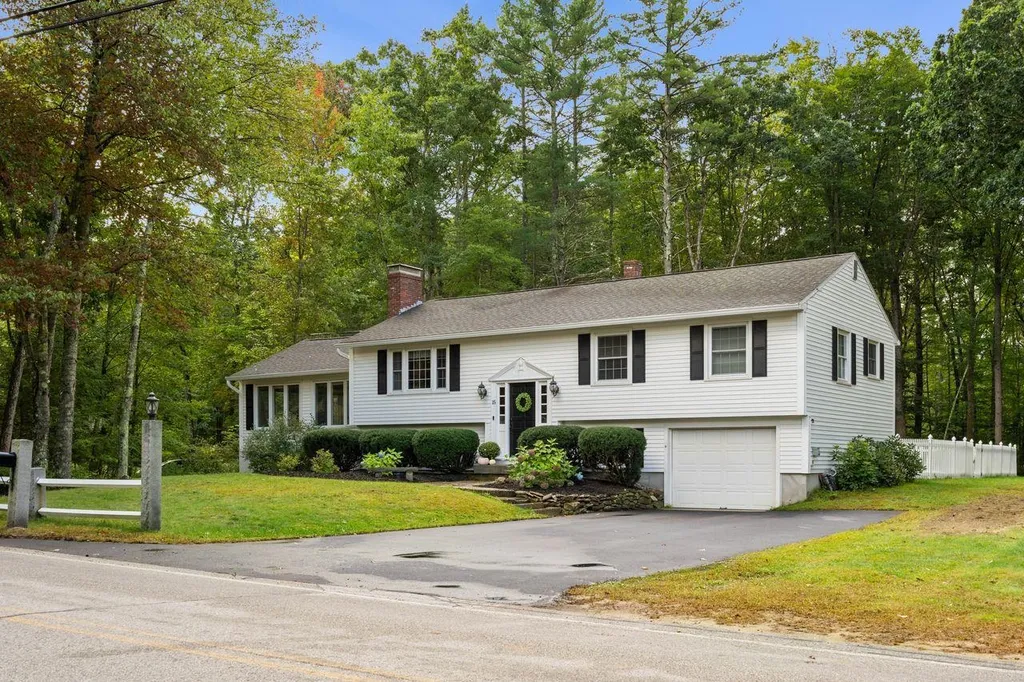 15 Albin Road Bow NH 03304
