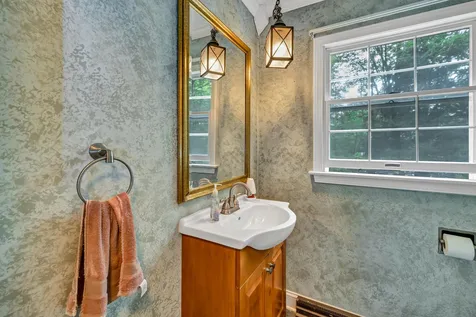 36 Hazelnut Road Gilford NH 03249