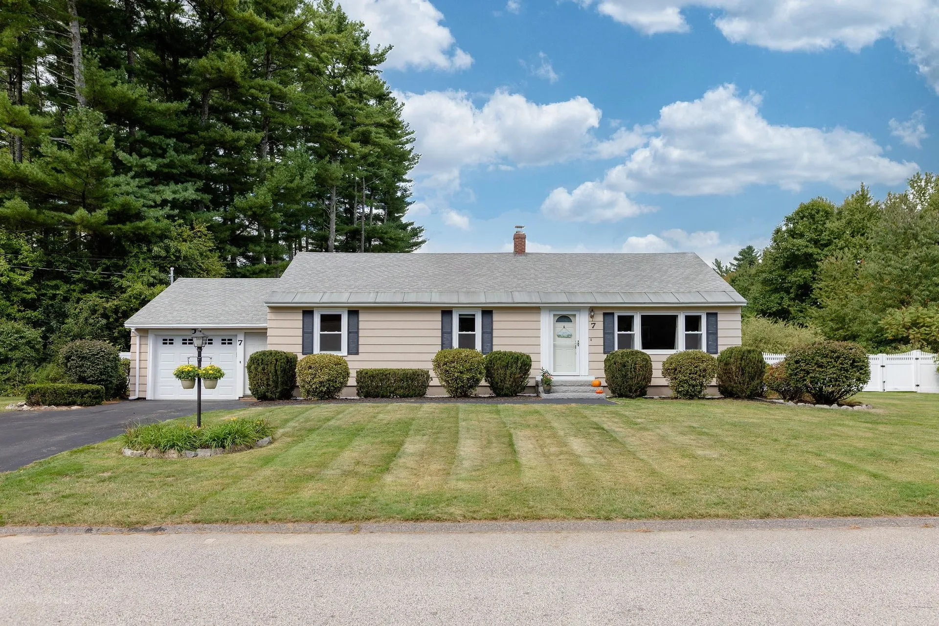 7 Concord Way Dover NH 03820