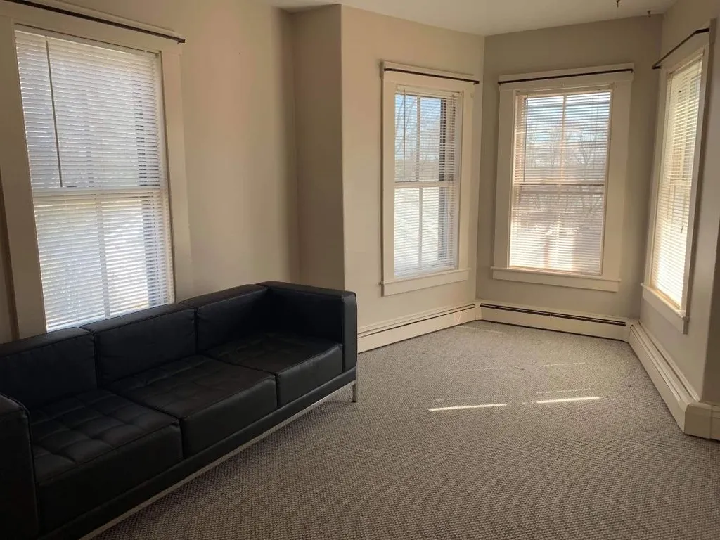 67 Oak Street Dover NH 03820