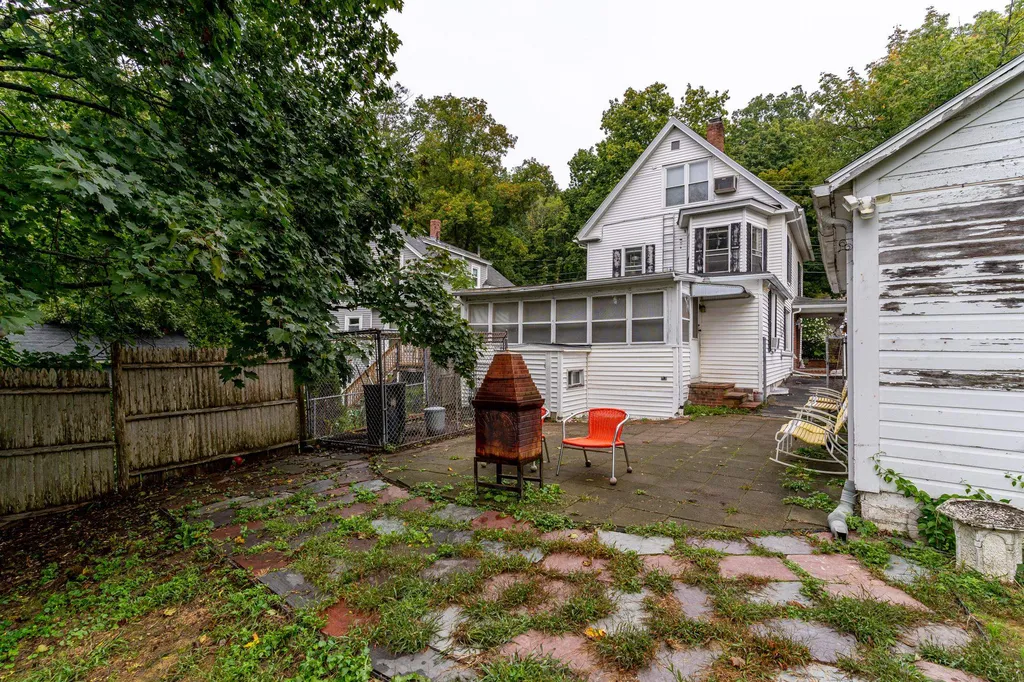 67 Oak Street Dover NH 03820