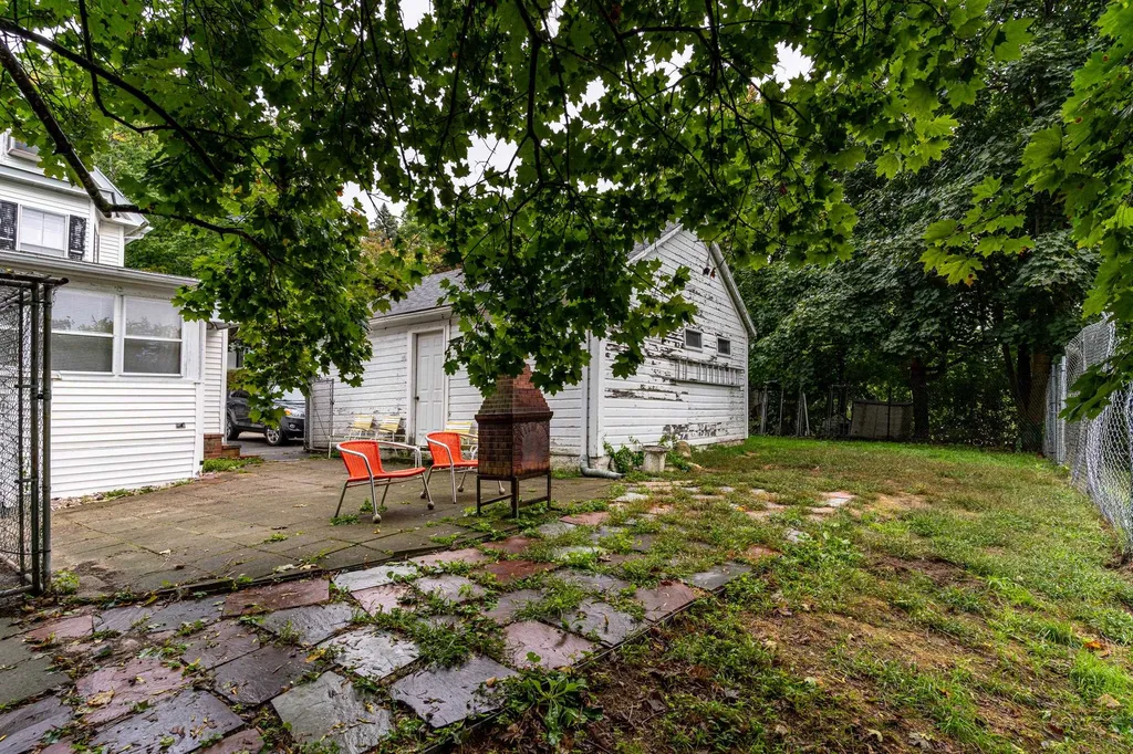 67 Oak Street Dover NH 03820