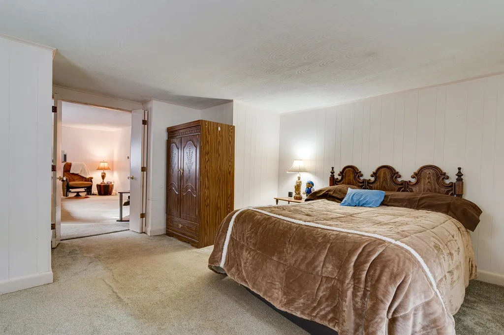 67 Oak Street Dover NH 03820